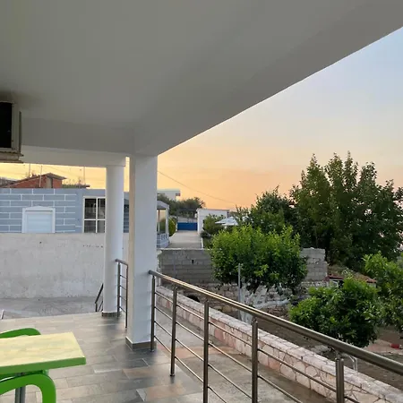 Πανσιόν Arben